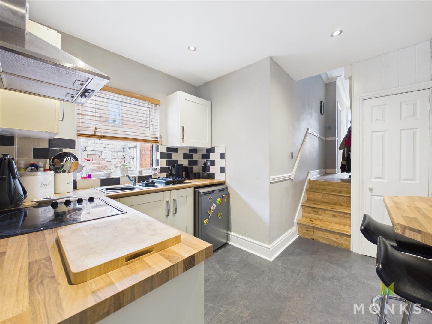 25 Stewart Road, Oswestry, SY11 2HB For Sale